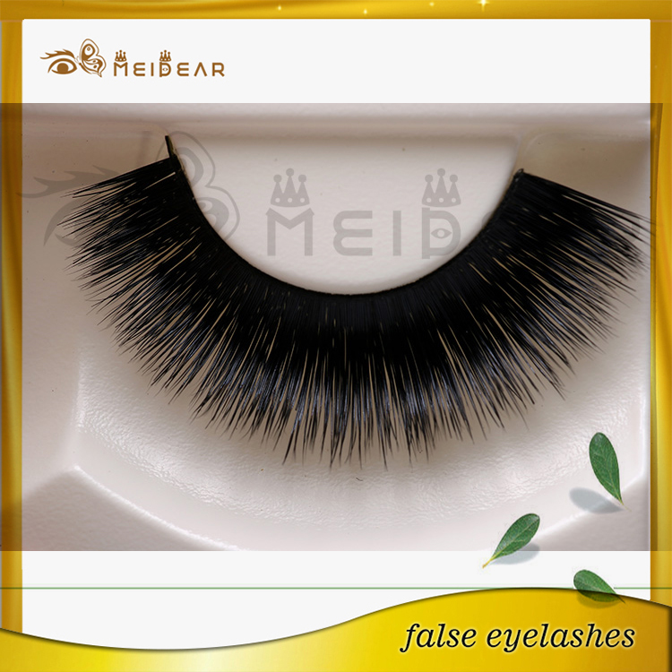 Natural looking fake eyelashes custom packaging private label
